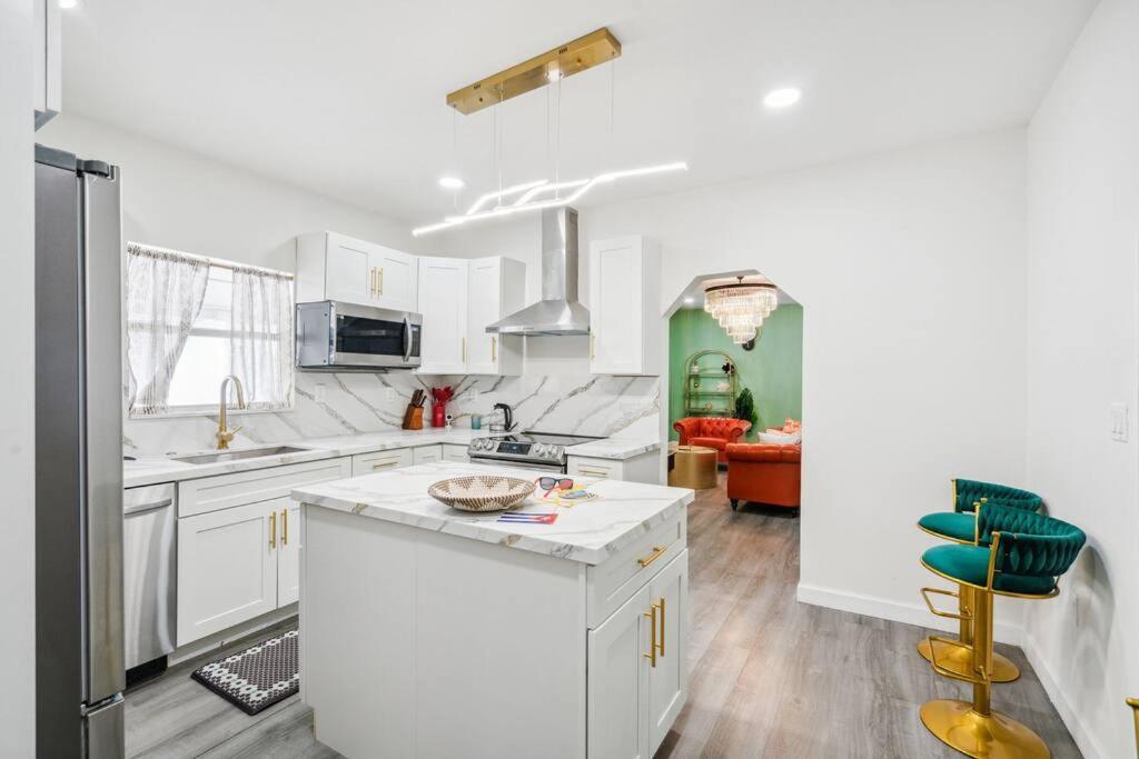 New! Havana Nights Villa ! Walk To Calle Ocho! Miami Exterior foto